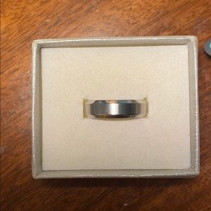 Men’s titanium wedding band